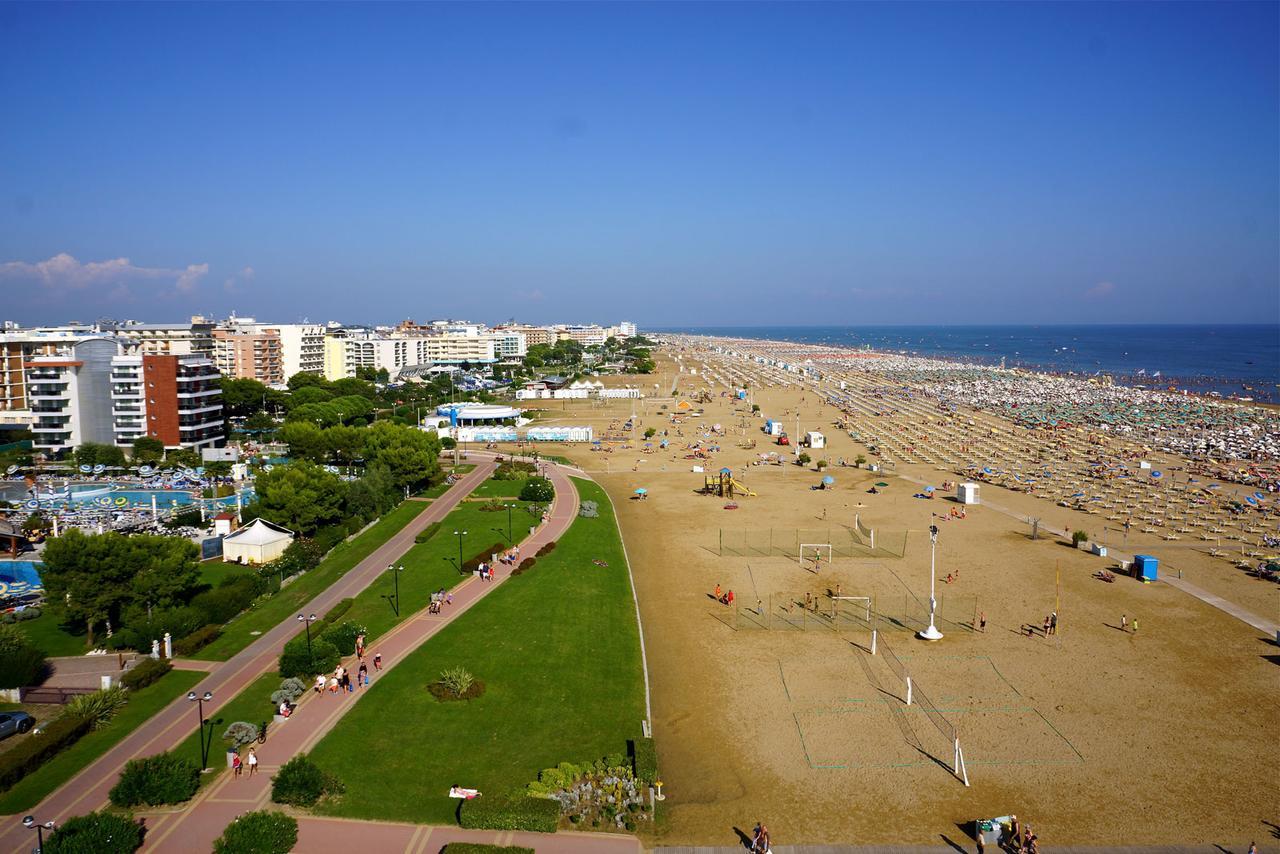 Appartamenti Lira Bibione Esterno foto