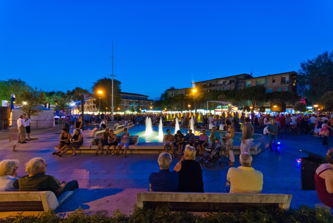 Appartamenti Lira Bibione Esterno foto